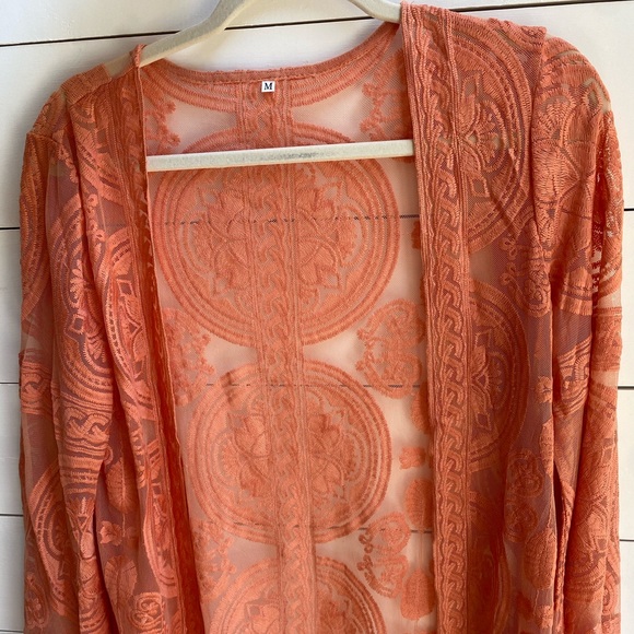 Boho Pink Scalloped Crochet Lace Duster Wrap - Picture 5 of 7